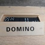 Gra DOMINO w drewnianym opakowaniu - CENA 10,00zł